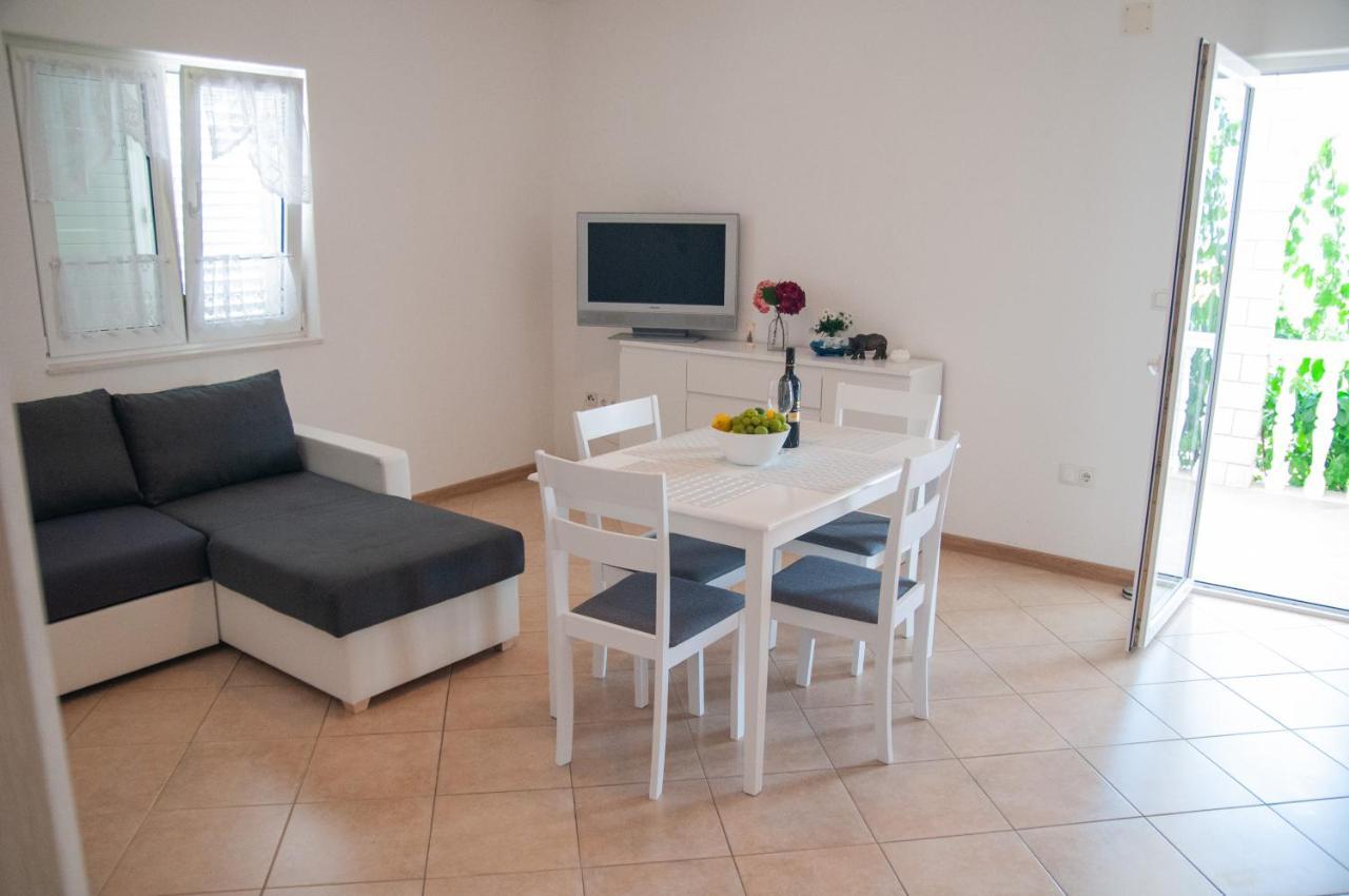 Villa Mia Trogir Exterior photo